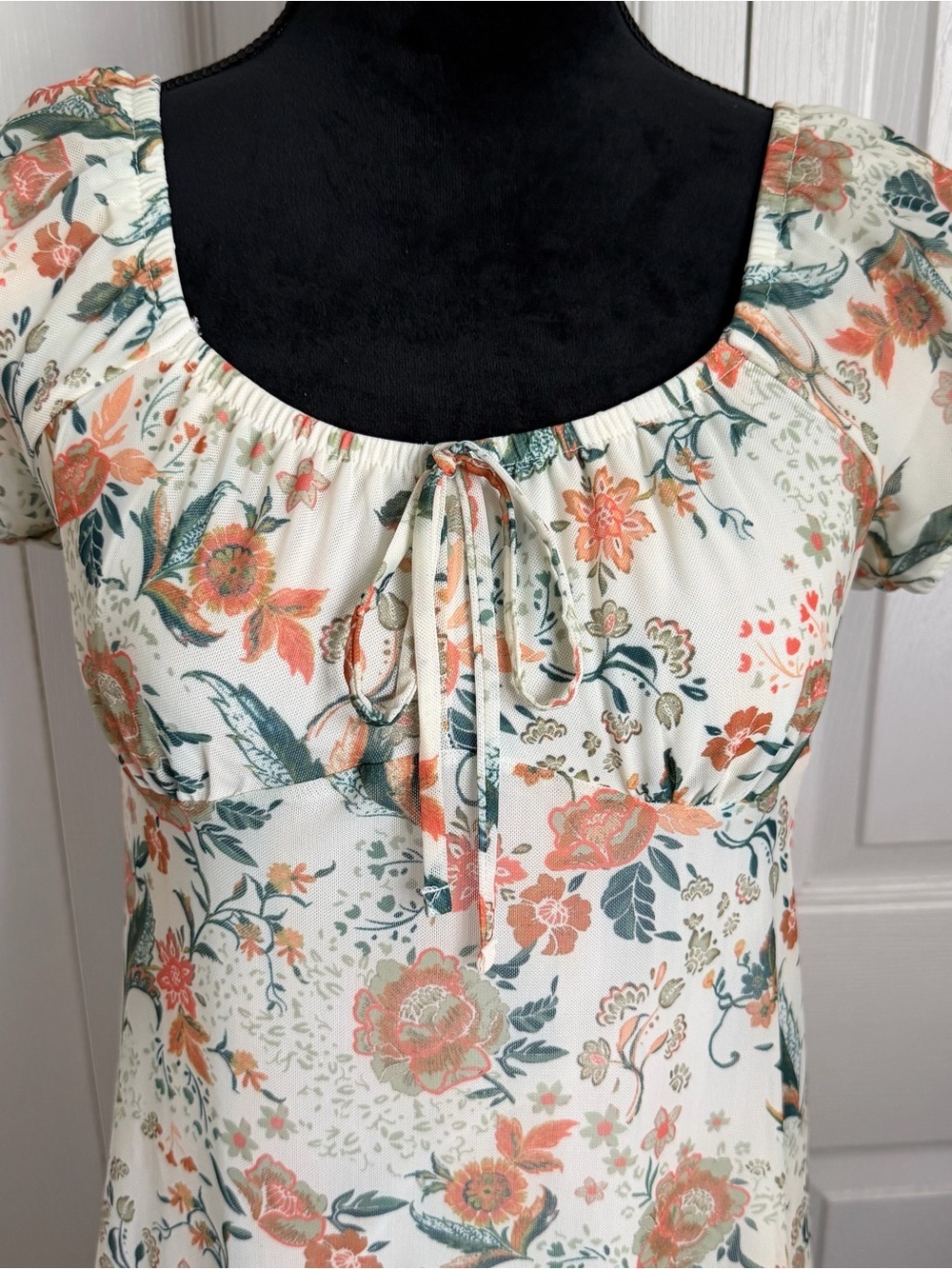 SO Dress Juniors M Floral Mesh Puff Sleeve Short Babydoll Sundress Boho Cottage - Picture 2 of 13